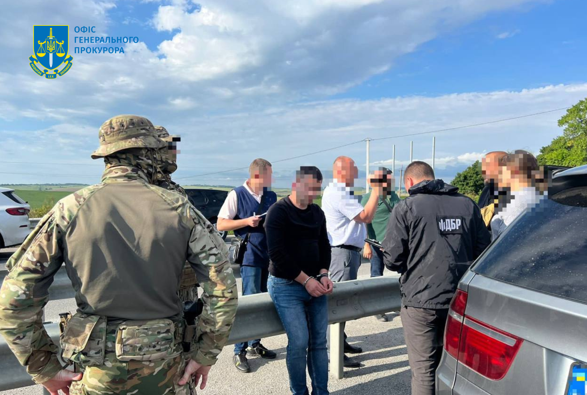 Вимагав гроші за допомогу у перекваліфікації злочину – судитимуть поліцейського