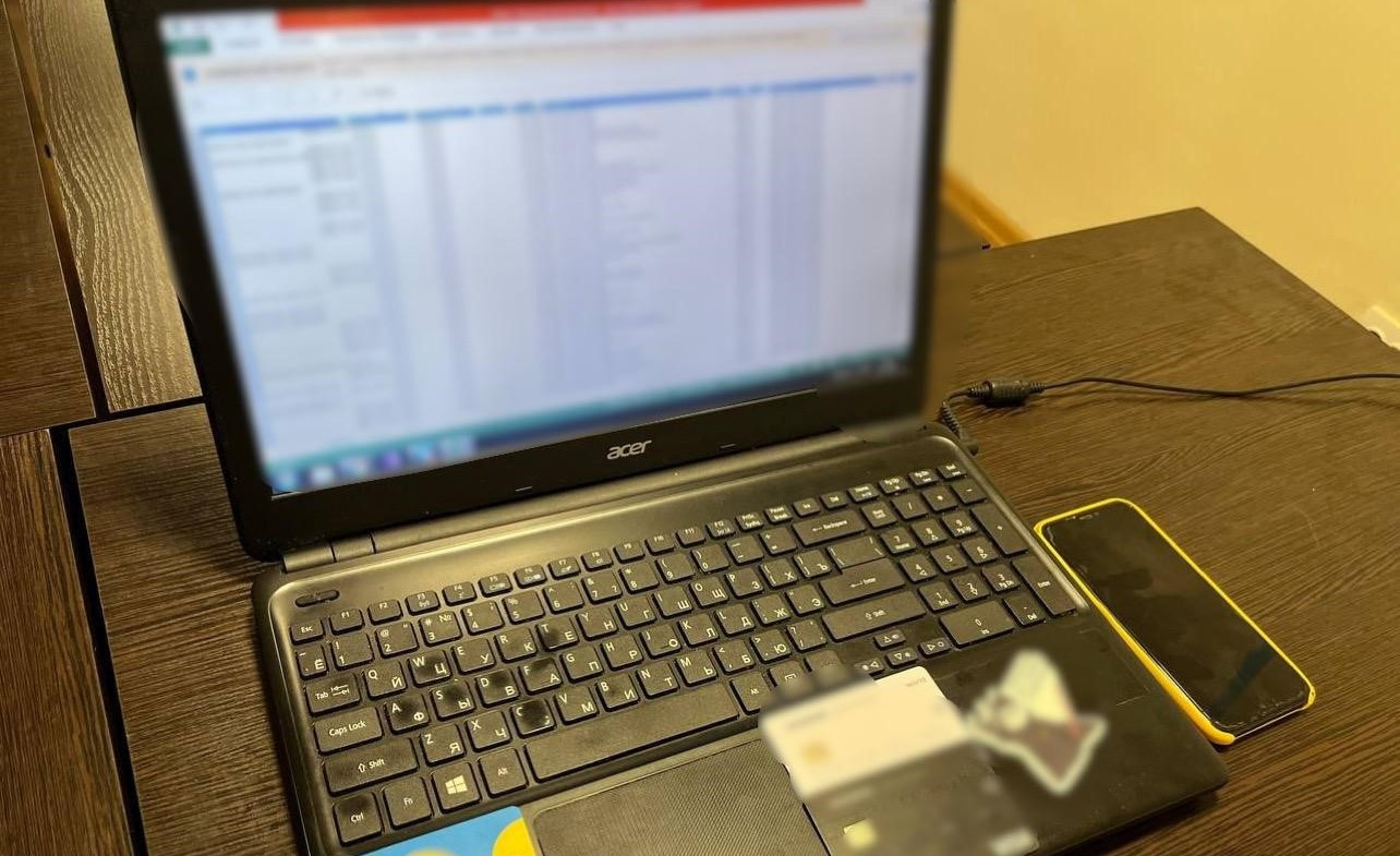 Збут баз персональних даних півмільйона клієнтів комерційних установ – підозрюють  хакера