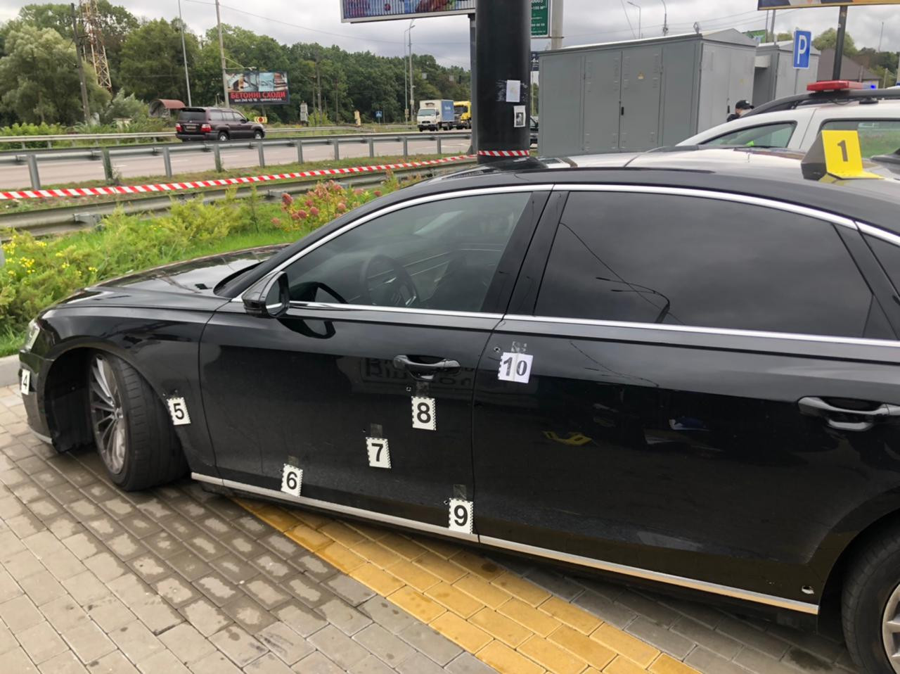 Розстріл авто першого помічника Президента України – розпочато провадження (ФОТО)