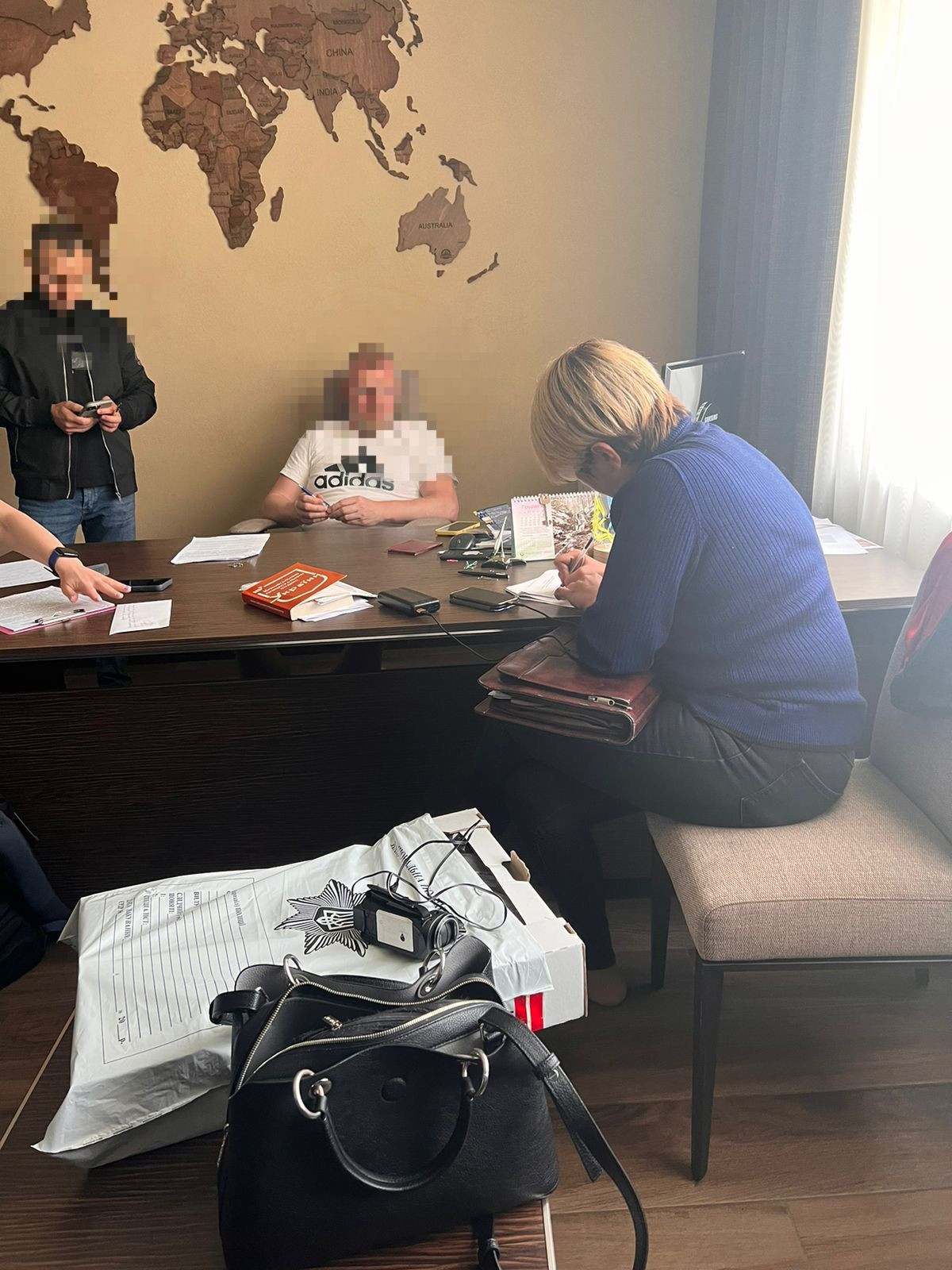 Посадовців Держпродспоживслужби та Одеської філії викрито на організації схеми вимагання хабарів за експорт зерна