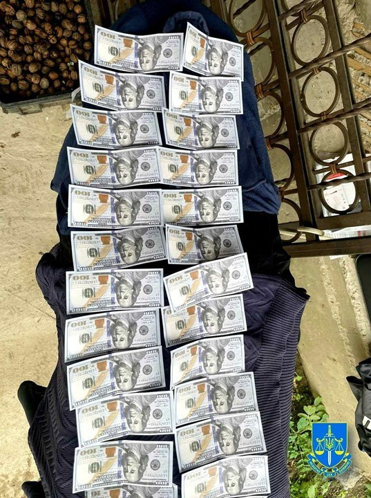 На Закарпатті повідомлено про підозру трьом особам, які переправляли ухилянтів через річку до Румунії