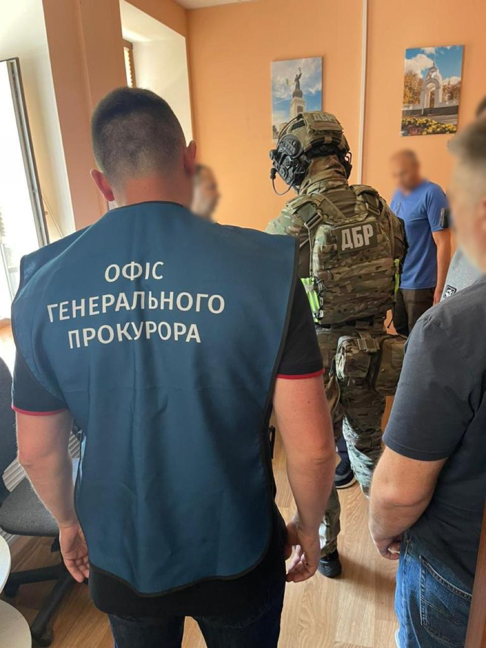 На систематичному хабарництві викрито посадовців Держпродспоживслужби на Харківщині та їх пособників