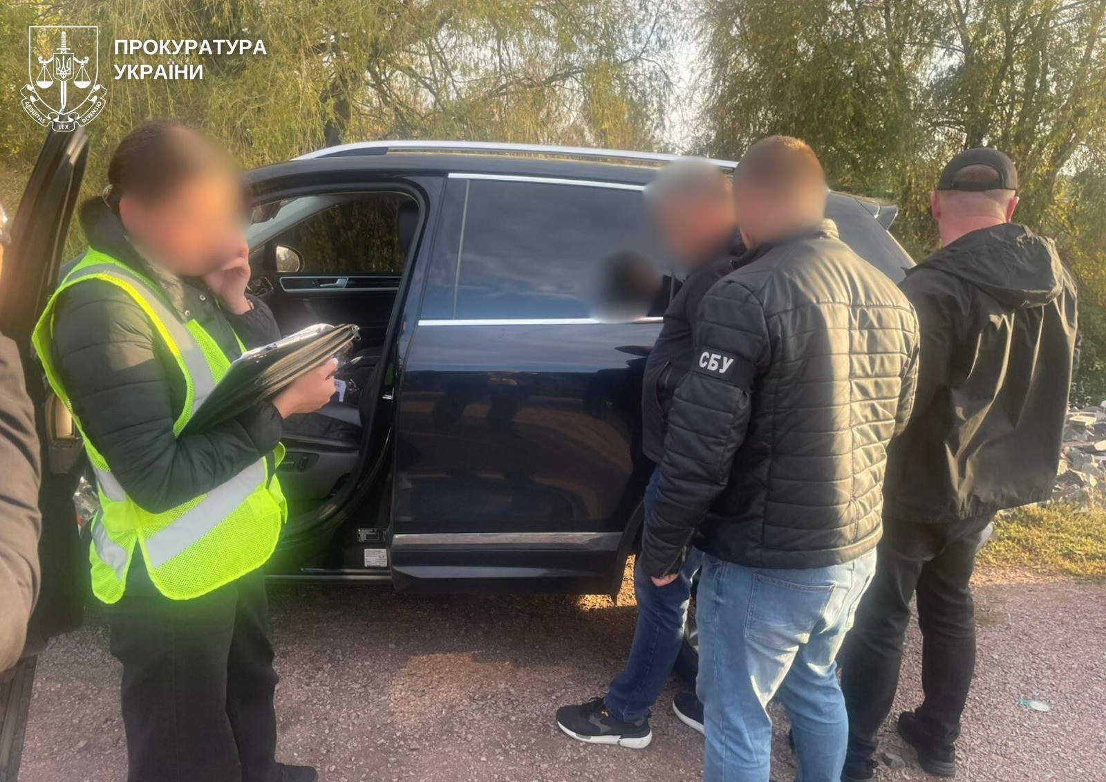 The deputy of the settlement council in Zhytomyr region was reported suspicion of extortion of $ 20,000 for influencing the investigation