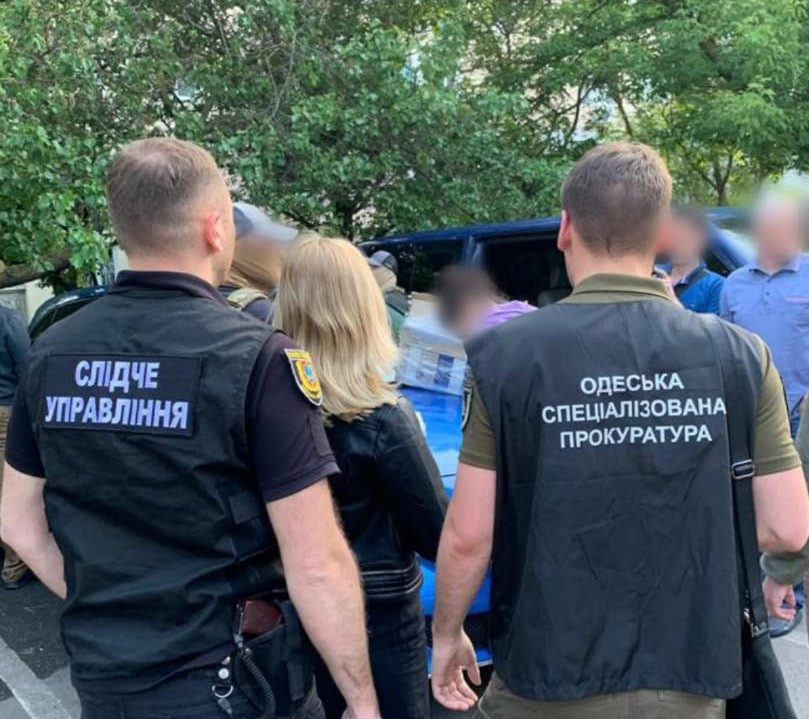 В Одесі військовослужбовця тероборони судитимуть за продаж гуманітарної допомоги