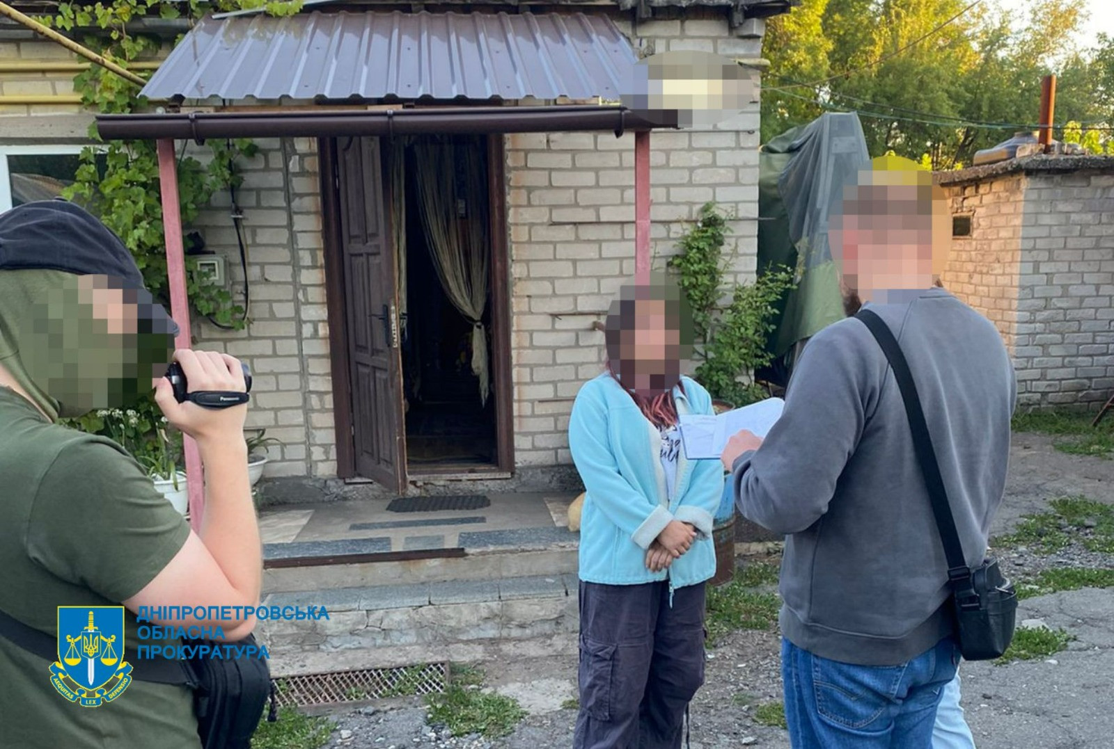 Two informants of the Russian Federation were detained, who passed the enemy of the Armed Forces and recorded the movement of echelons with military equipment