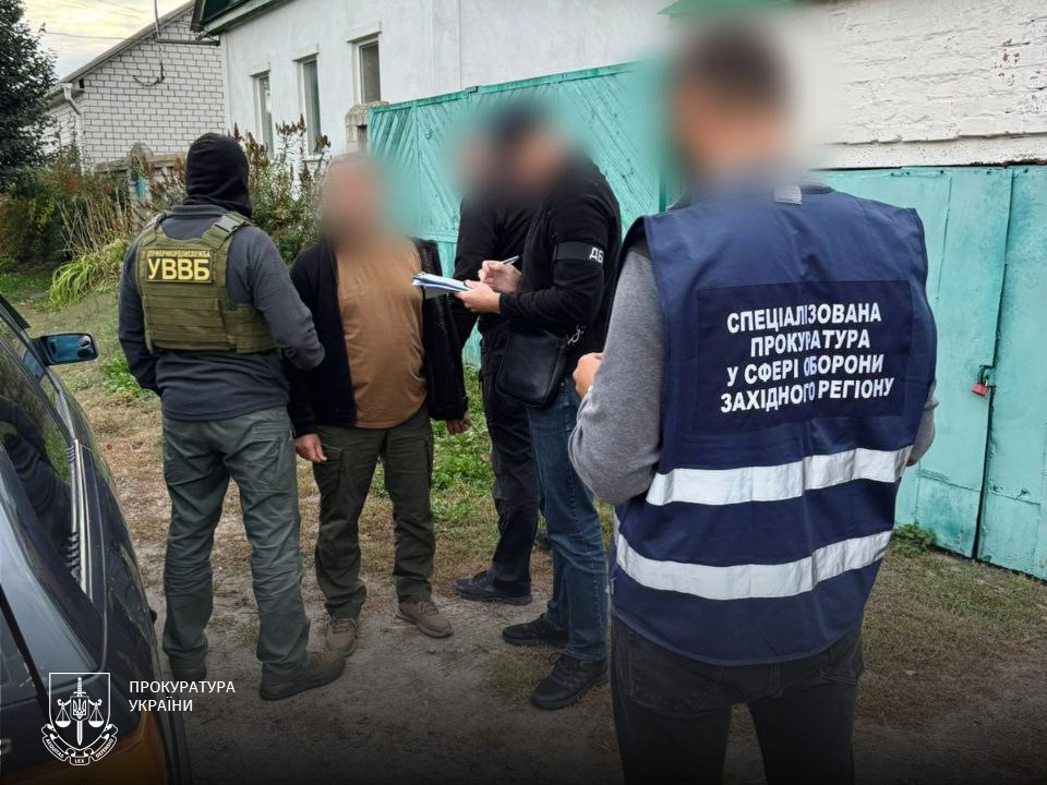 In Khmelnytskyi border guards, which demanded $ 5.5 thousand for the transfer of a serviceman from the combat area