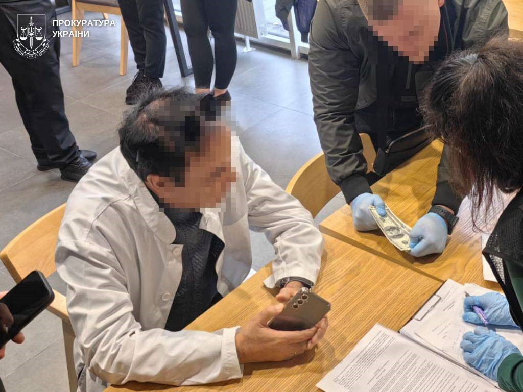 Suspicion was reported to the doctor who drew up fictitious documents to avoid mobilization