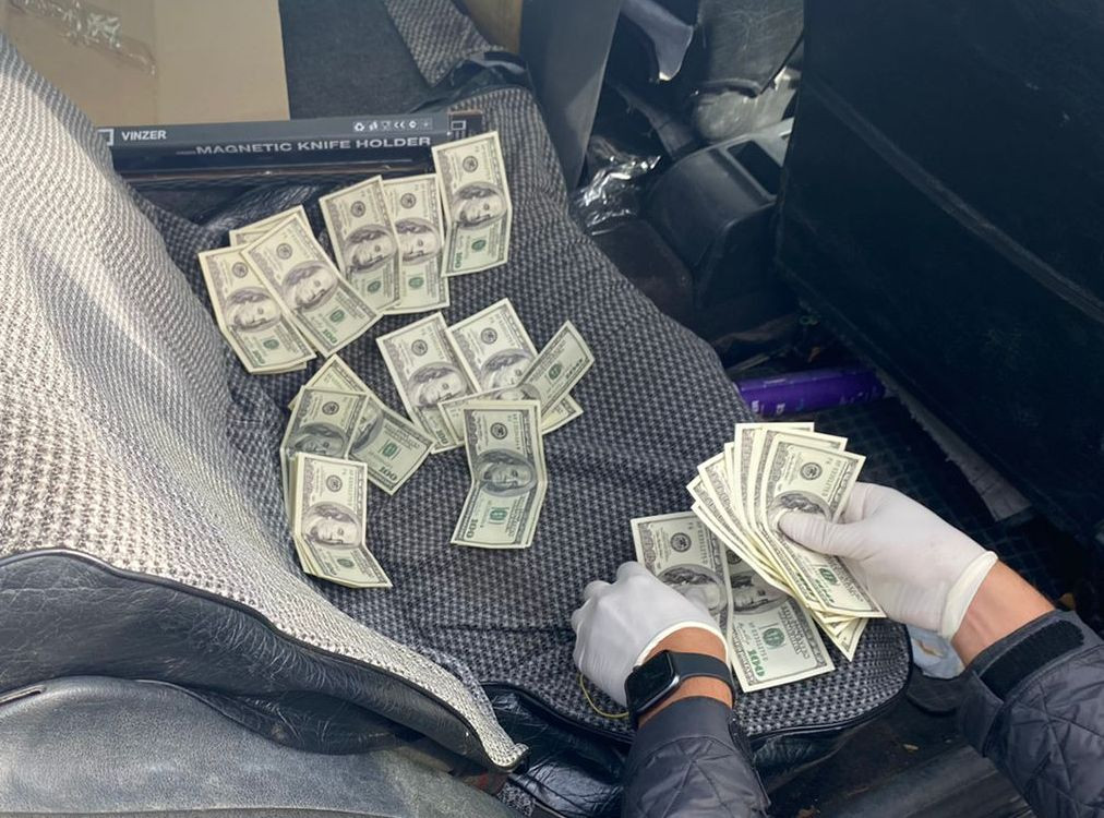 3 тис дол США за виділення землі – викрито голову ОТГ на Хмельниччині