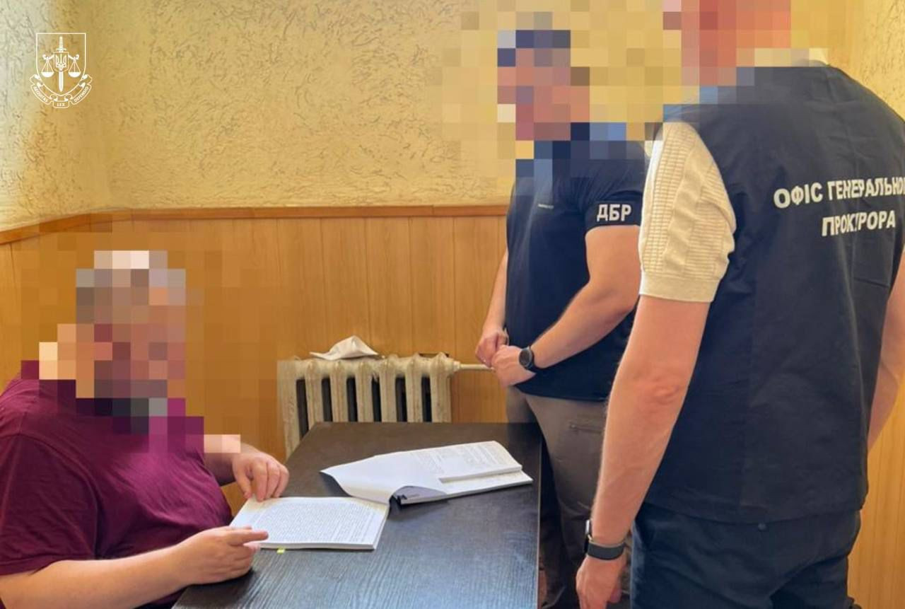 The pre -trial investigation into the exponent of the Ministry of Defense, which is accused of official negligence with losses of more than UAH 2 billion