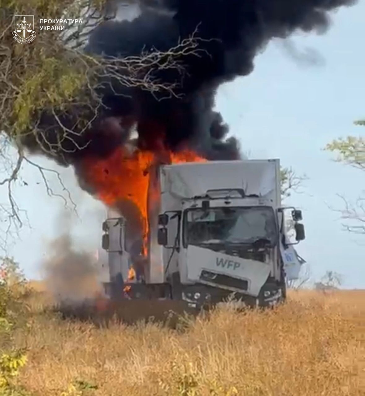 In the Kherson region, the invaders hit the drones on a civilian car and the UN mission trucks, there were wounded - proceedings have been started