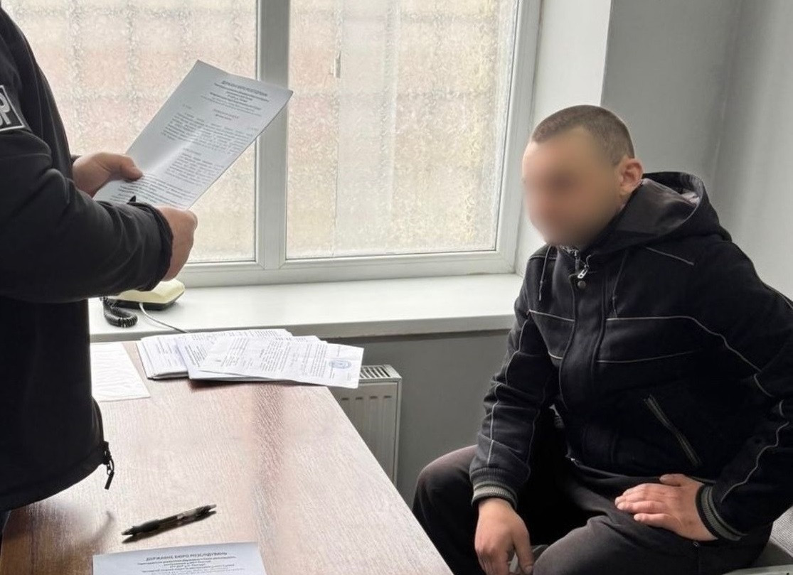 Up to 7 years, a serviceman was convicted of lattice for desertion and abduction of military equipment