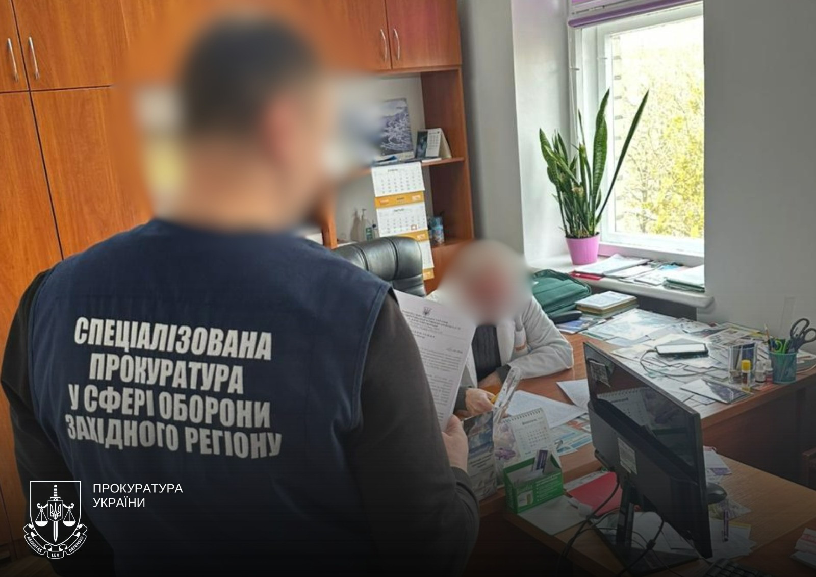 На Рівненщині лікаря ВЛК підозрюють у службовому підробленні документів