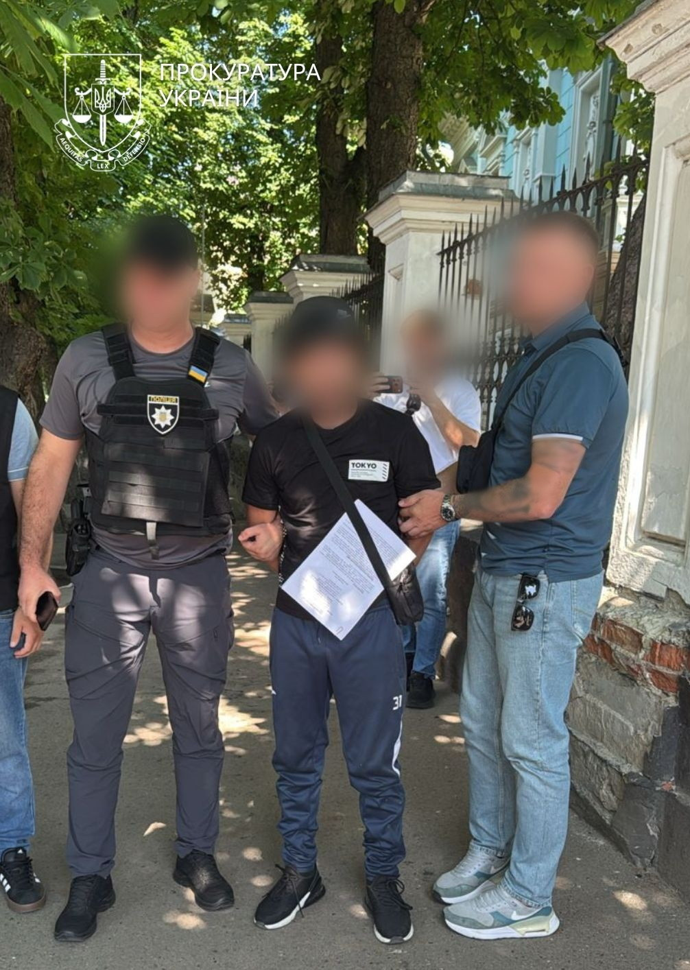 Продавали фіктивне батьківство над власними дітьми: на Сумщині викрито двох спільників