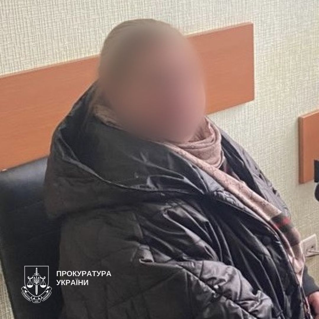 Issuance of fictitious documents for entry into Ukraine - the suspicion of an employee of a travel agency was reported