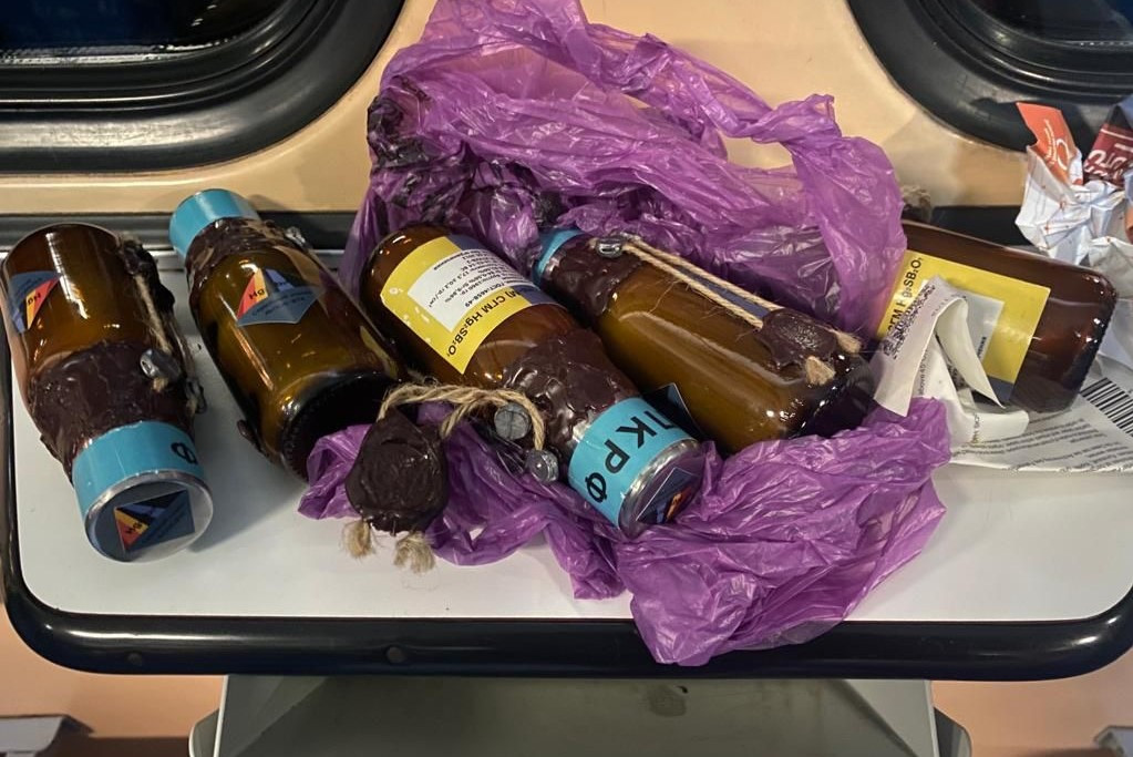 На контрабанді ртуті до ЄС пасажирським потягом викрито іноземця (ФОТО)