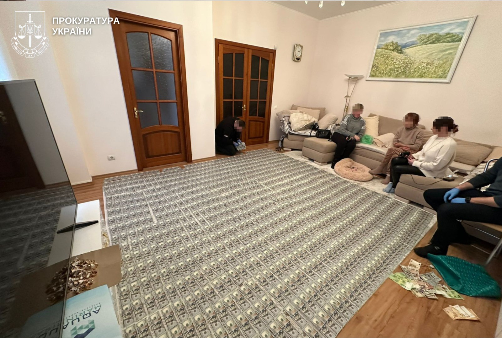 У Вінниці за підозрою у виготовленні фіктивних меддокументів викрито двох спільниць