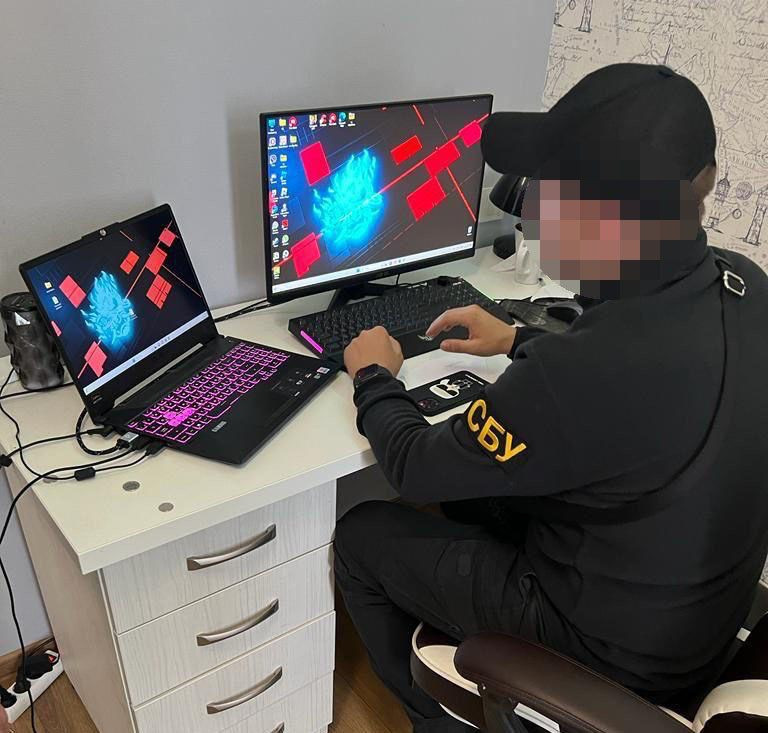 За допомогою фішингу заволоділи 11 млн грн коштів Фонду гарантування вкладів – викрито 12 учасників злочинної організації