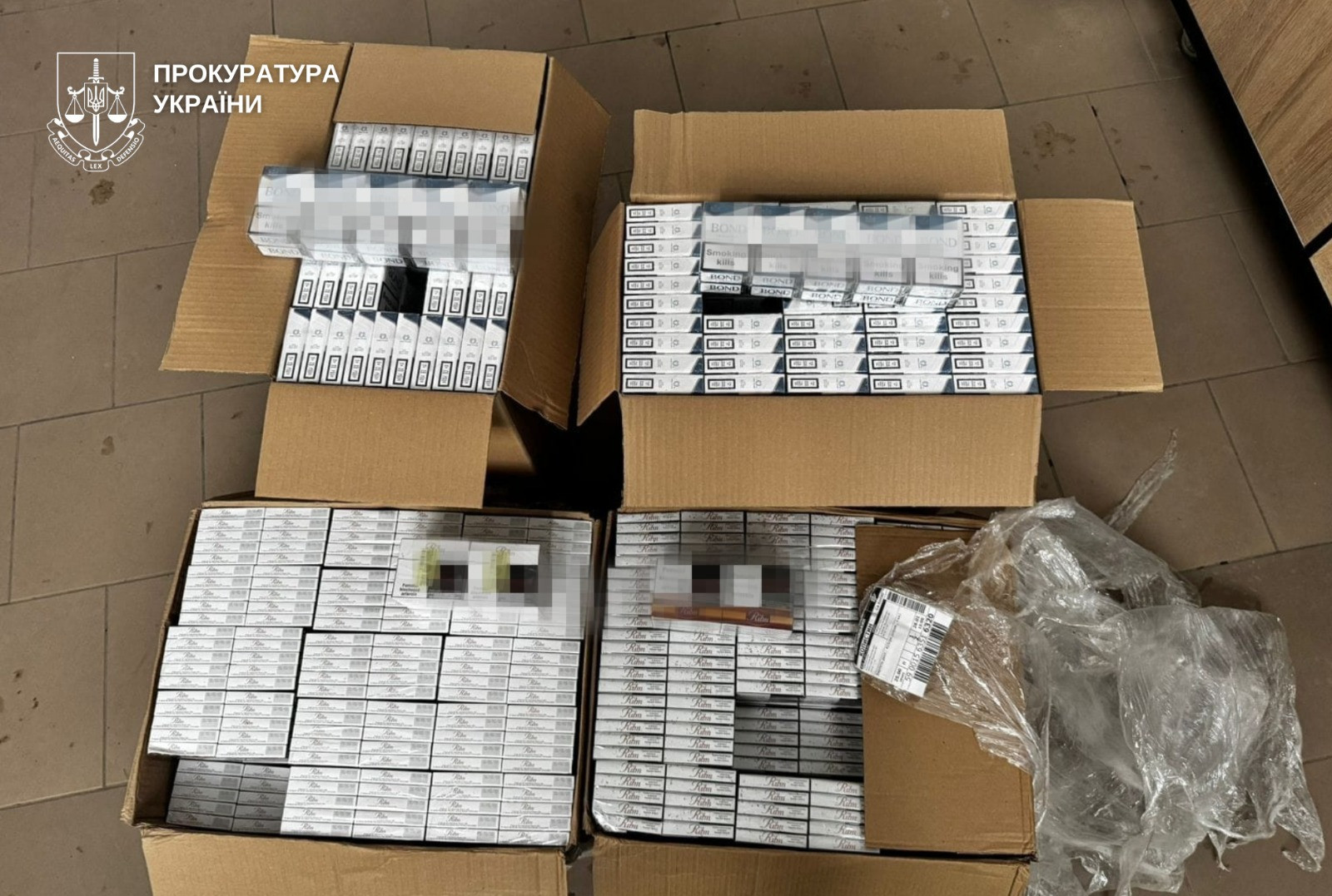 Counterfeit alcohol and tobacco products were sold - six residents of Khmelnytskyi were informed of the suspicion