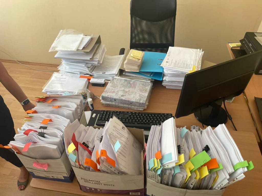 Правоохоронці викрили та заблокували протиправну схему оформлення документів морякам через захоплений сторонніми держреєстр (ФОТО)