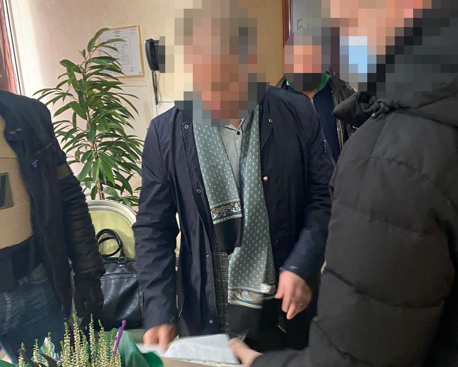 Пропозиція 100 тис дол США народному депутатові України – затримано голову громадської спілки (ФОТО)