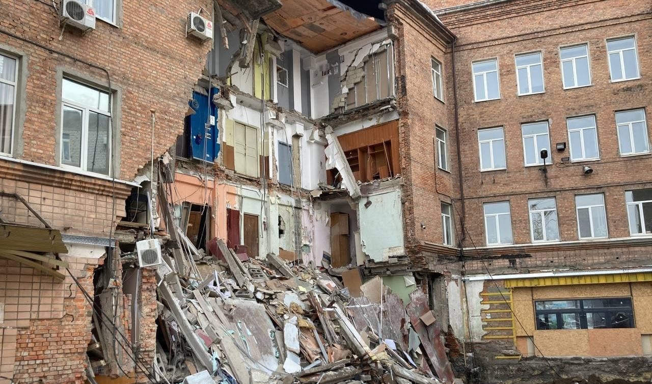 Обвал офісної будівлі у Харкові — розпочато кримінальне провадження