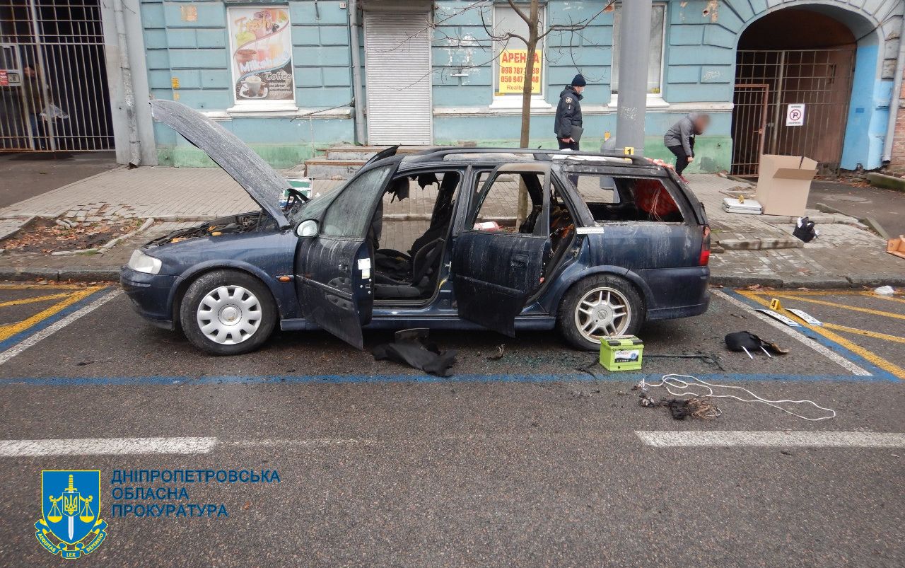 Вибух авто у центрі Дніпра - затримано і взято під варту підозрюваного у готуванні до вбивства депутата облради (ФОТО)