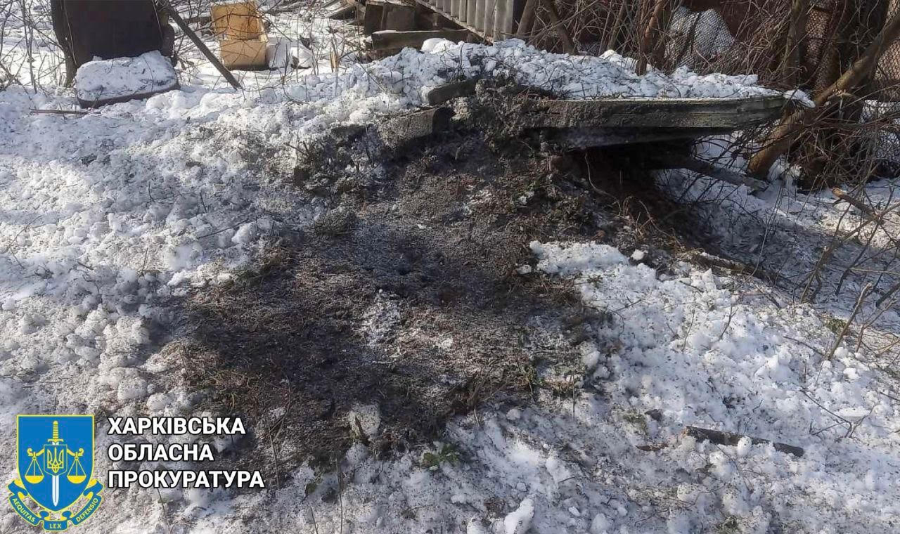 Загибель жінки внаслідок обстрілу касетними бомбами селища Селекційне на Харківщині - розпочато кримінальне провадження