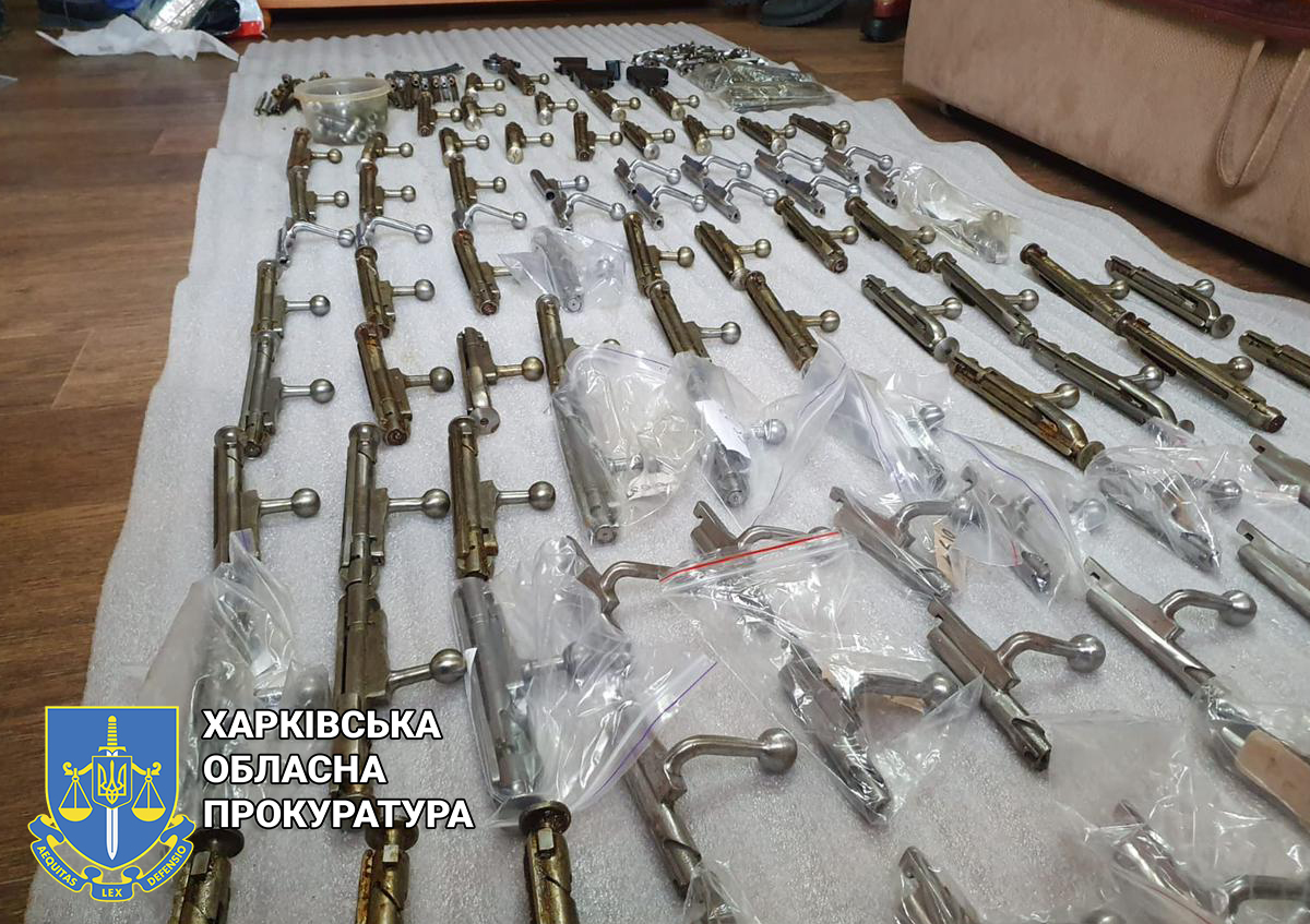 Нелегальне постачання частин зброї за кордон – на Харківщині викрито чоловіка