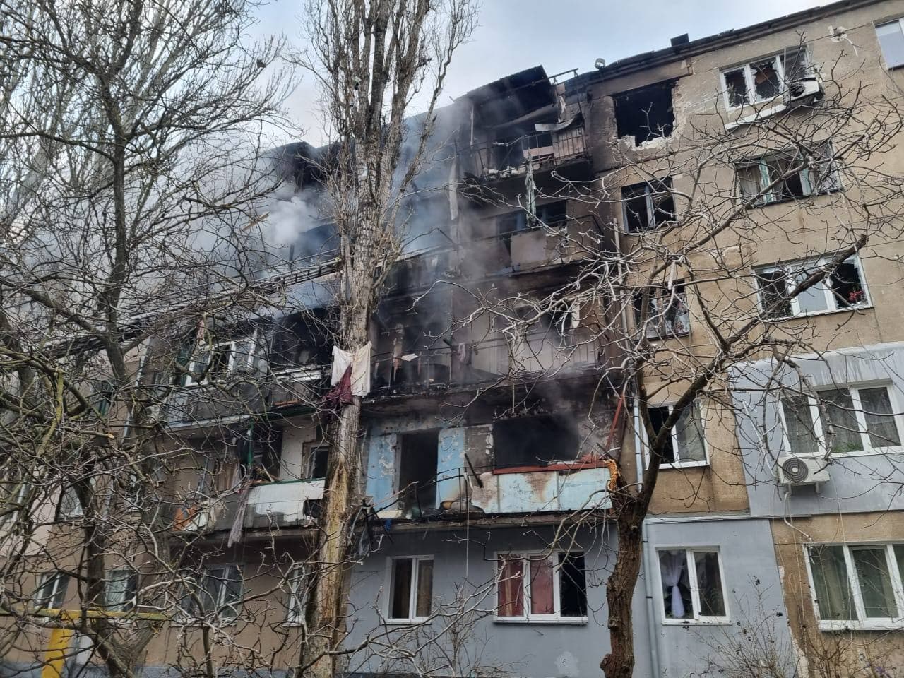 Розпочато розслідування за фактами обстрілів житлових кварталів у Миколаєві