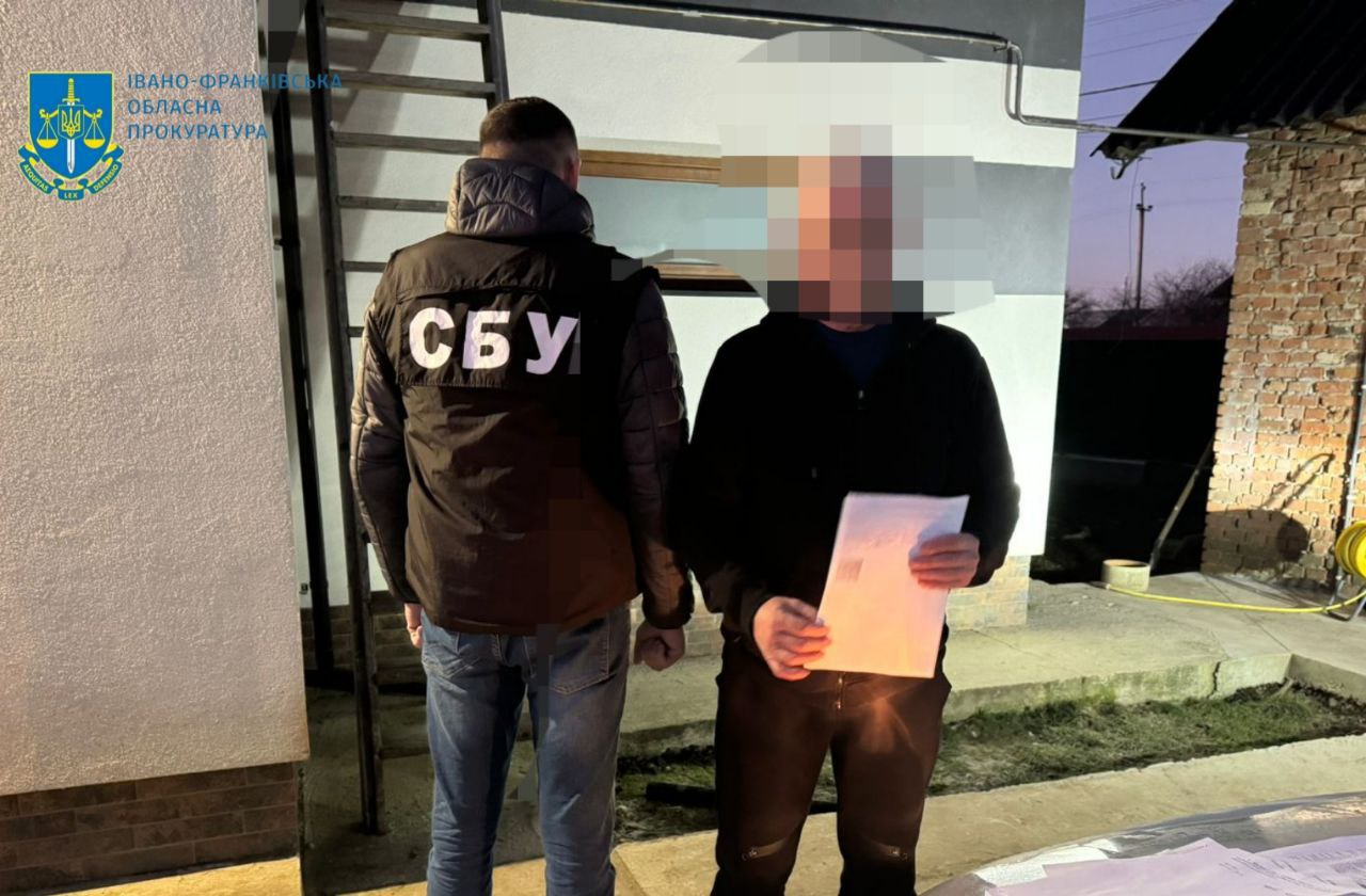 На Прикарпатті викрили посадовців міської ради на привласненні понад 1,5 млн грн
