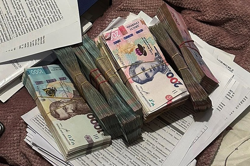 На Дніпропетровщині повідомлено про підозру учасникам ОЗГ, які розікрали бюджетні кошти на ремонті їдальні у військовій частині