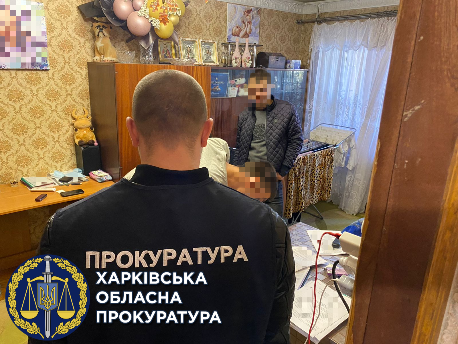 Хабарі за непритягнення наркозалежних до відповідальності — на Харківщині ще двом поліцейським повідомлено про підозру (ФОТО)