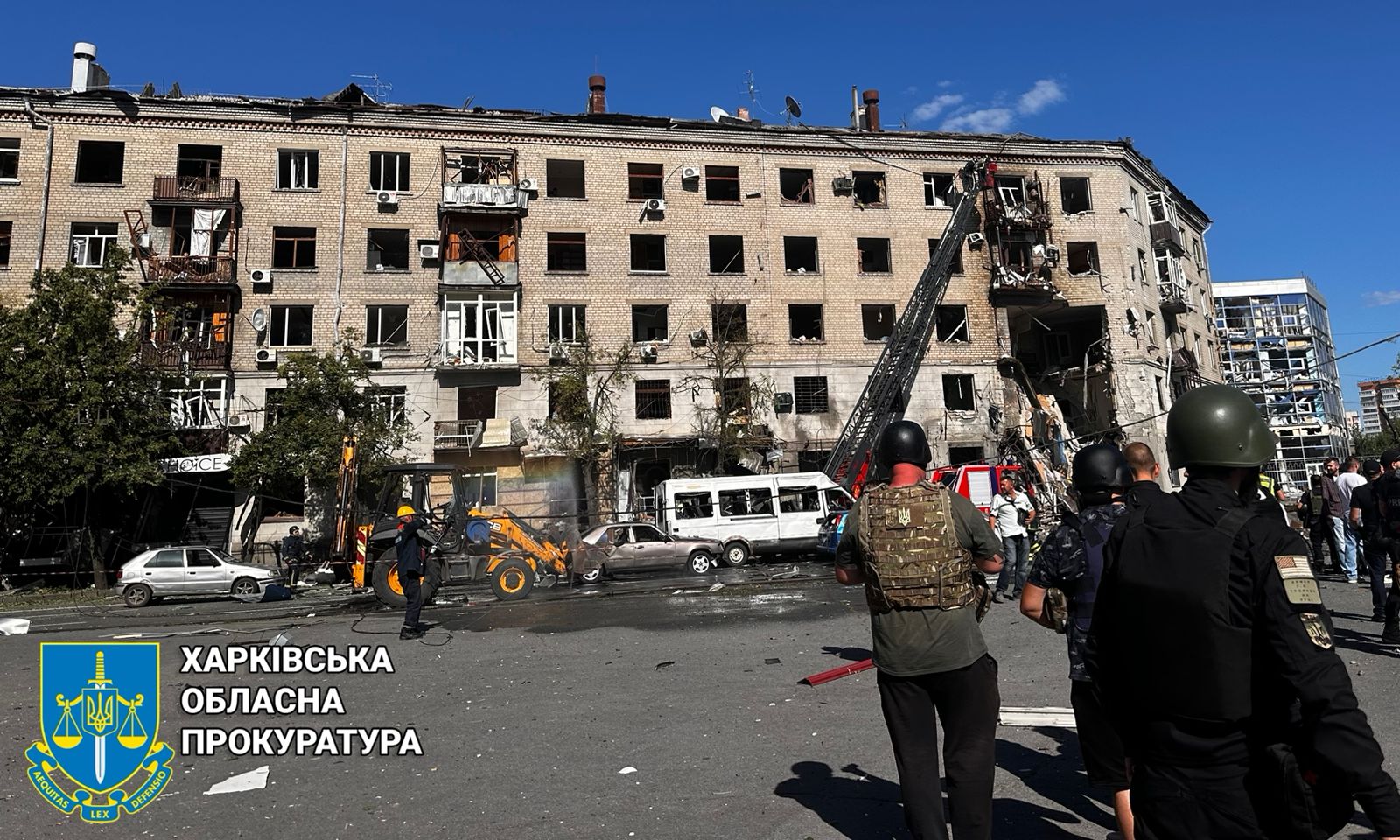 Троє загиблих та 37 постраждалих внаслідок ворожої атаки на Харків – прокурори документують наслідки