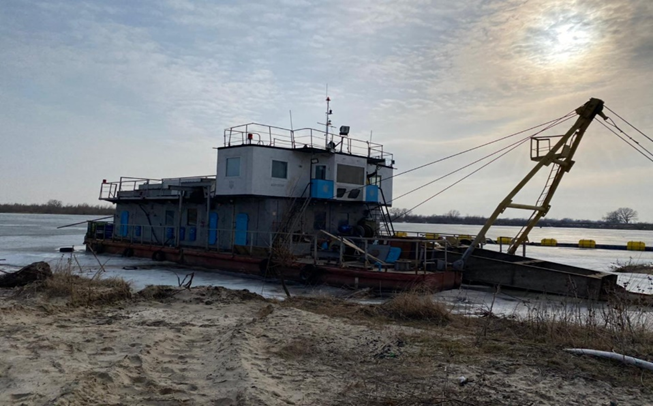 Незаконний видобуток піску зі збитками понад 340 млн грн та зміною берегу річки Десна – судитимуть організовану групу (ФОТО)