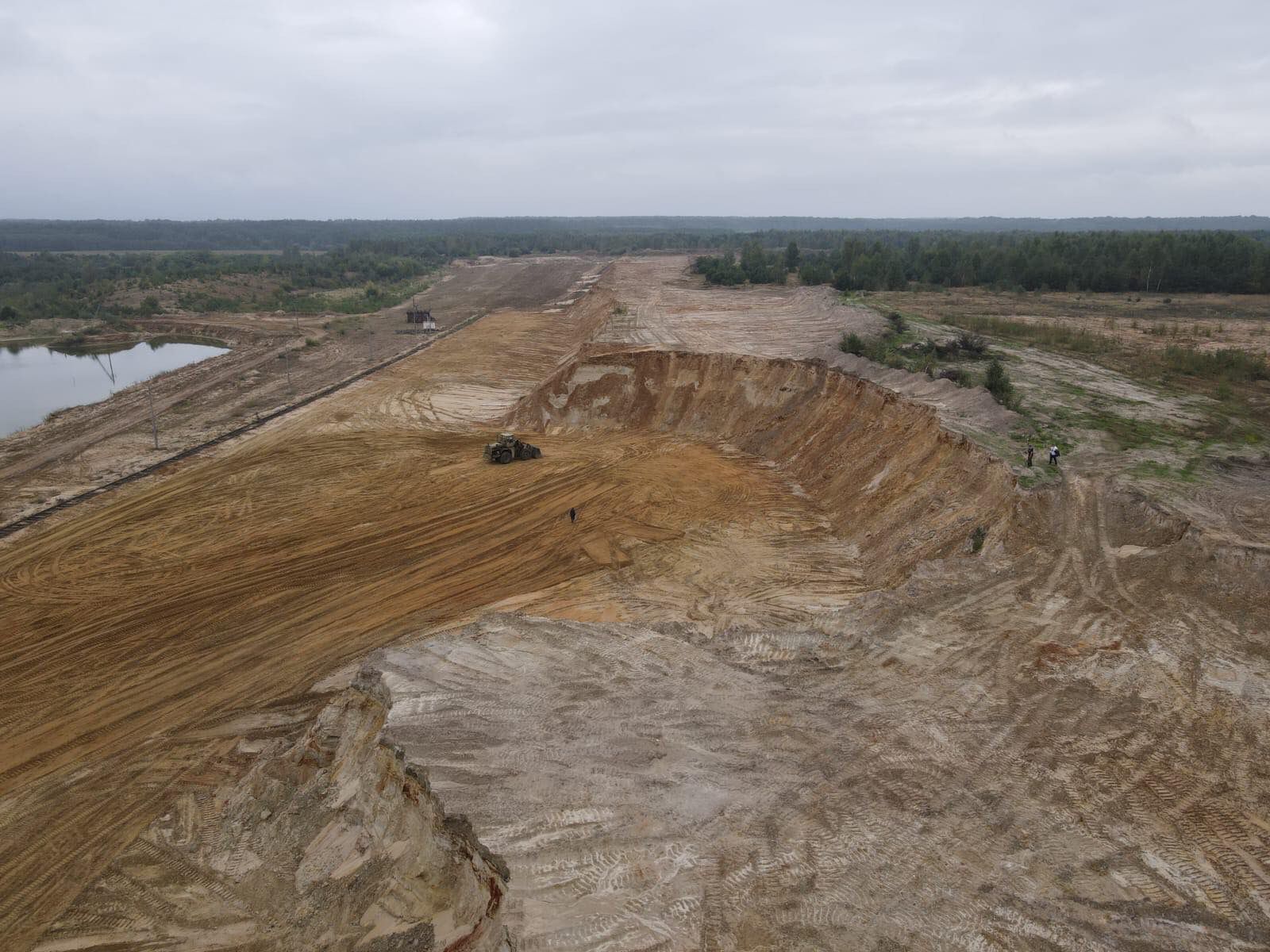 Розтрата піску з кар‘єру «Укрзалізниці» на Волині - підозрюють членів організованої групи