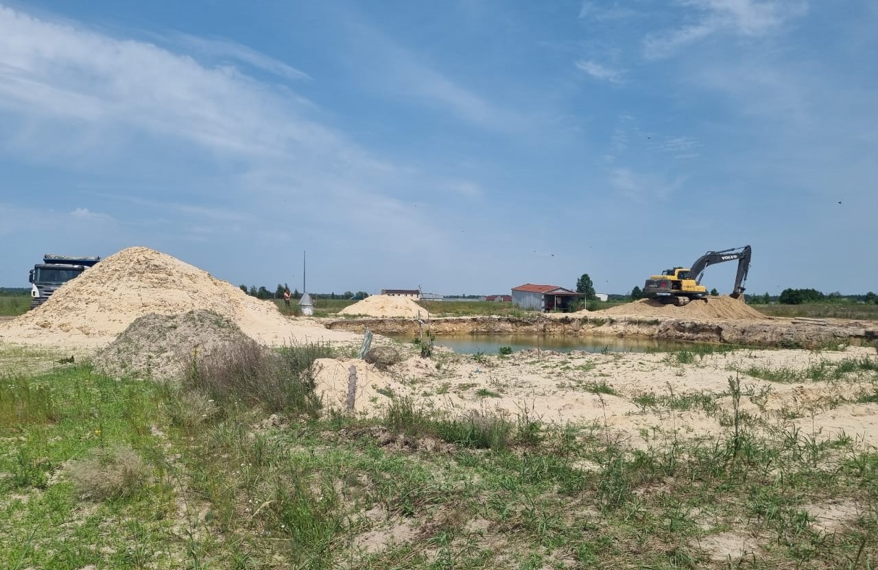 Незаконний видобуток піску зі збитками понад 1,2 млн грн – підозрюють мешканця Київщини (ФОТО)