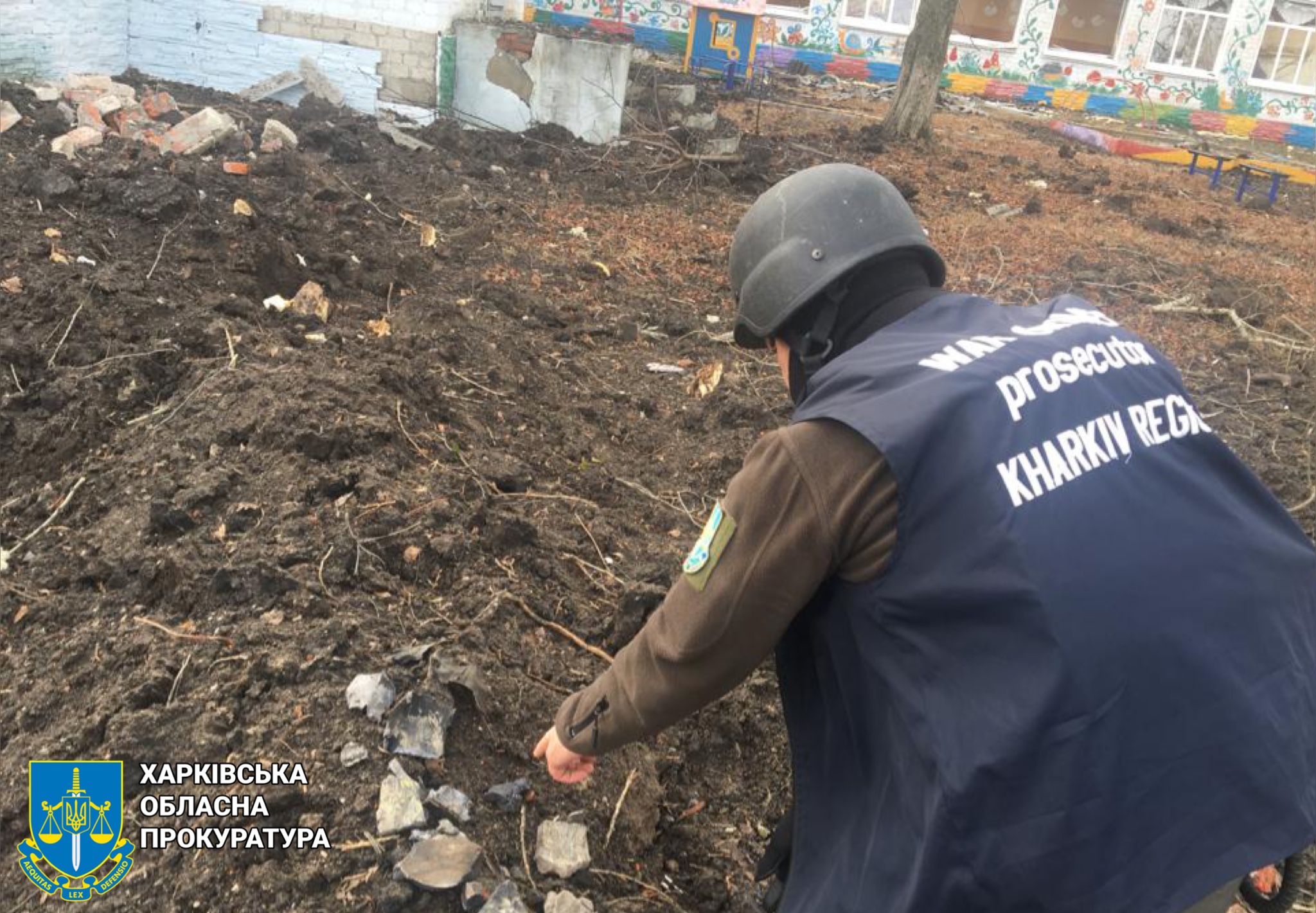 Прокурори та слідчі поліції задокументували наслідки чергових ворожих обстрілів Харківщини