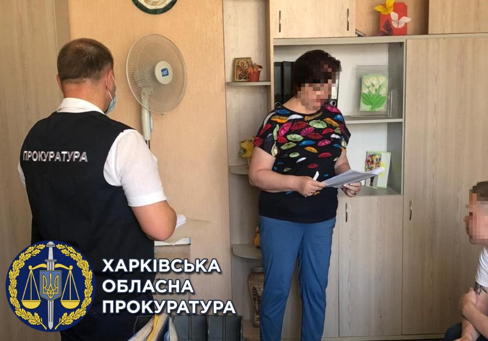 Привласнення 5 млн грн на харчуванні дітей — у Харківській міській раді проведено обшуки (ФОТО)