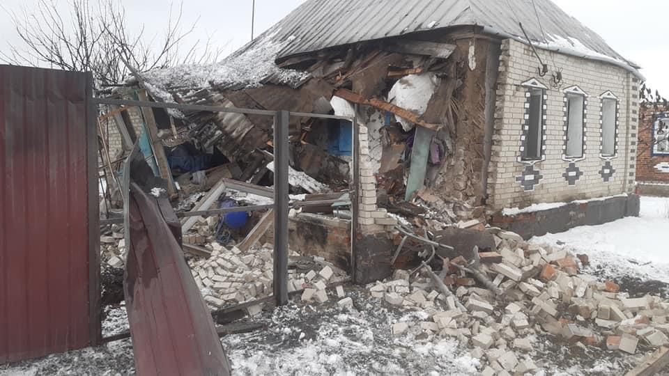 Обстріл з великокаліберної артилерії житлових будинків на Сумщині - розпочато досудове розслідування