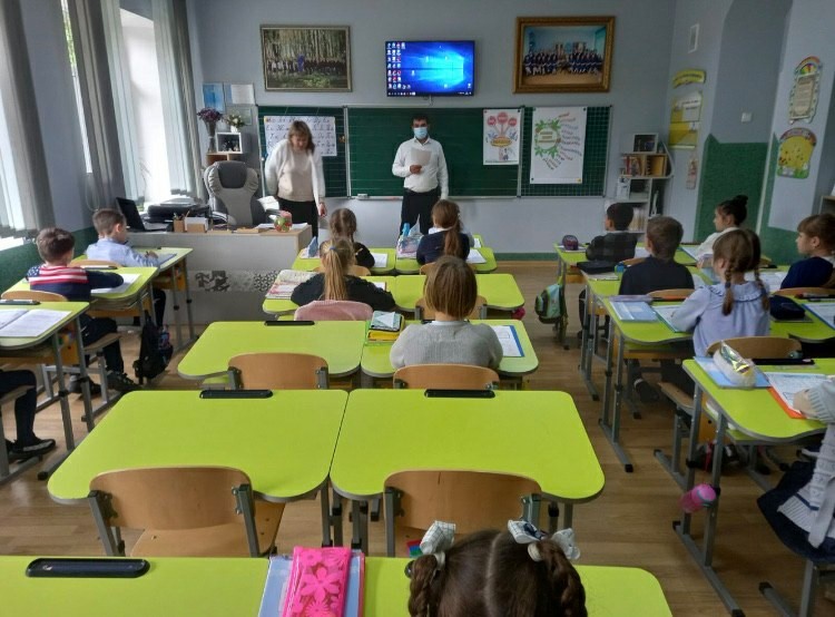 Прокурори розповіли школярам про особливості своєї професії (ФОТО)