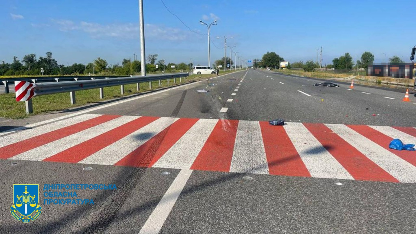 Повідомлено про підозру мешканцю м. Дніпро у вчиненні ДТП, внаслідок якої загинули жінка та маленький хлопчик