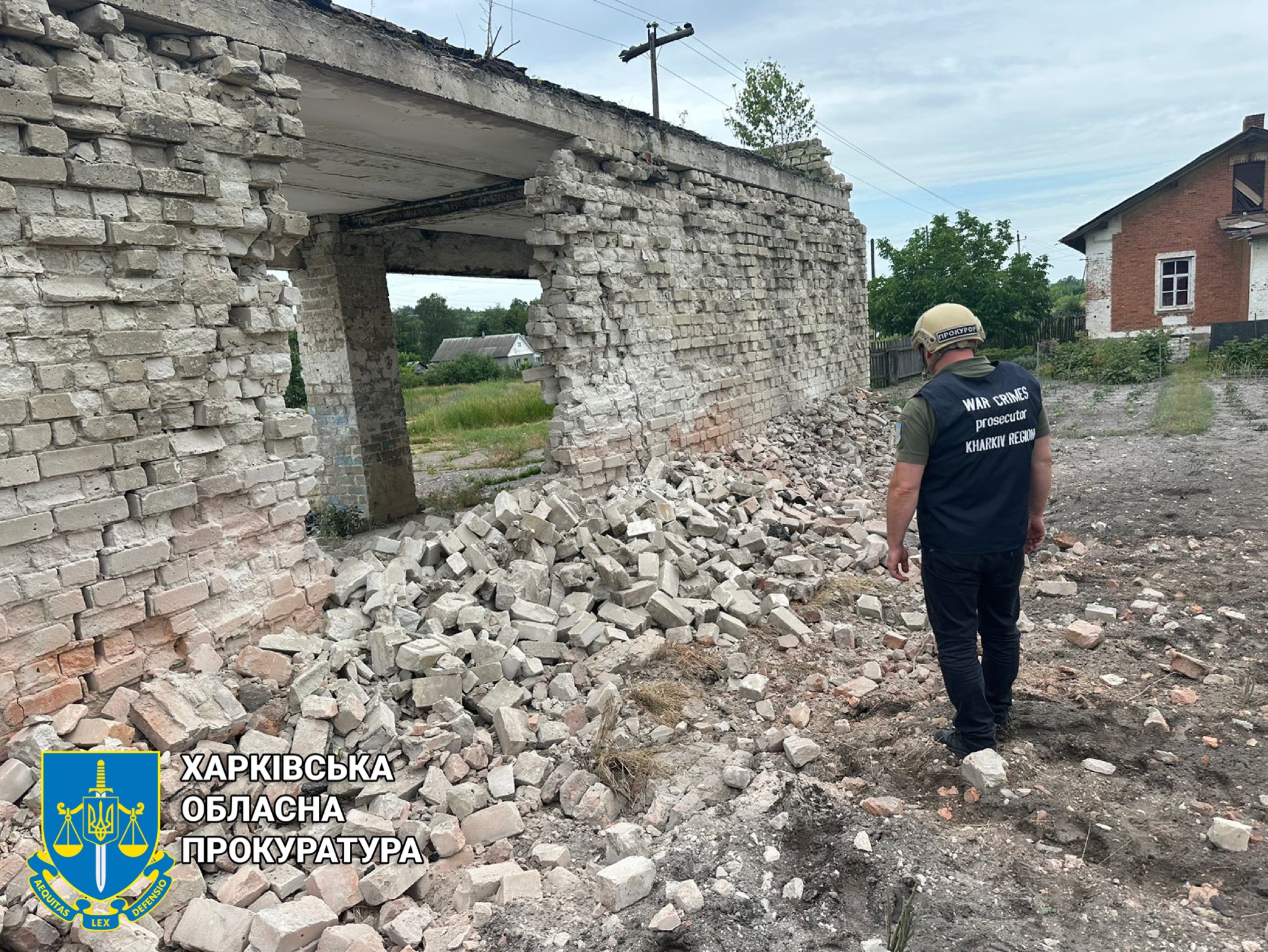 Правоохоронці задокументували наслідки чергової ворожої атаки на Куп‘янськ