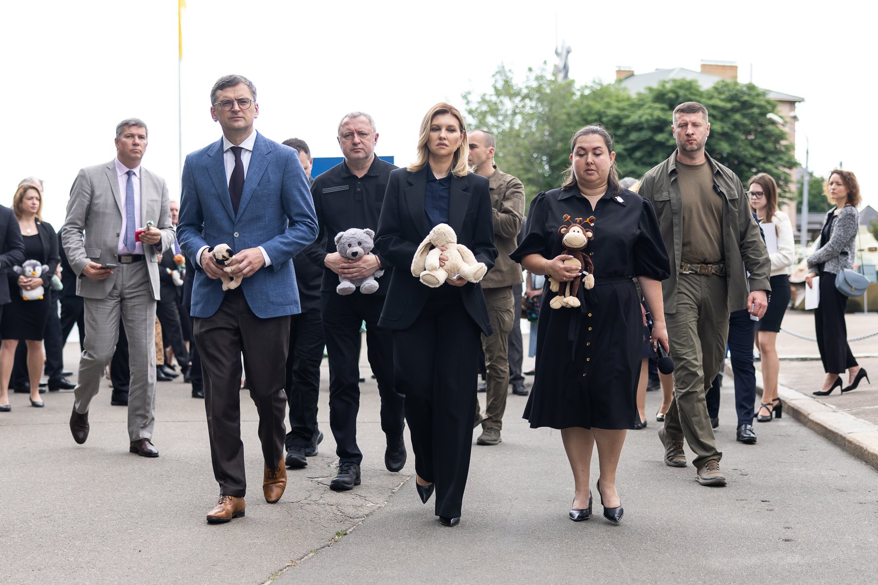 Генпрокурор разом з Першою леді, урядовцями та дипломатами вшанували памʼять дітей, які загинули внаслідок збройної агресії рф проти України