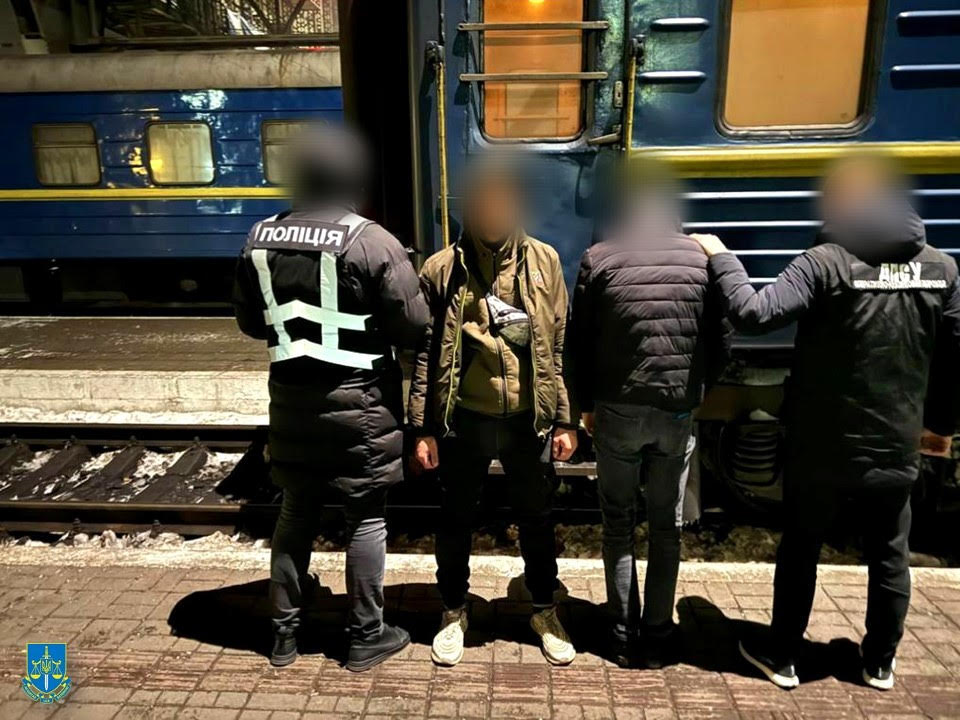 На Львівщині затримали чоловіка, який організував переправлення військовозобов’язаного за кордон